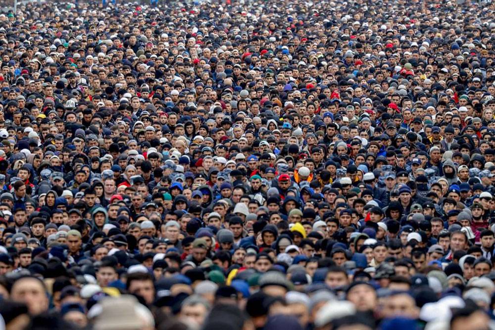 Rusya'dan bayram namazı manzaraları: Camiler yetmedi sokaklar mescid oldu 3