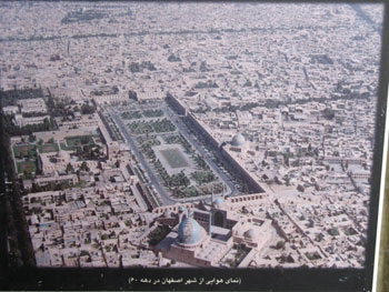 iran_meydan--yukaridan.jpg